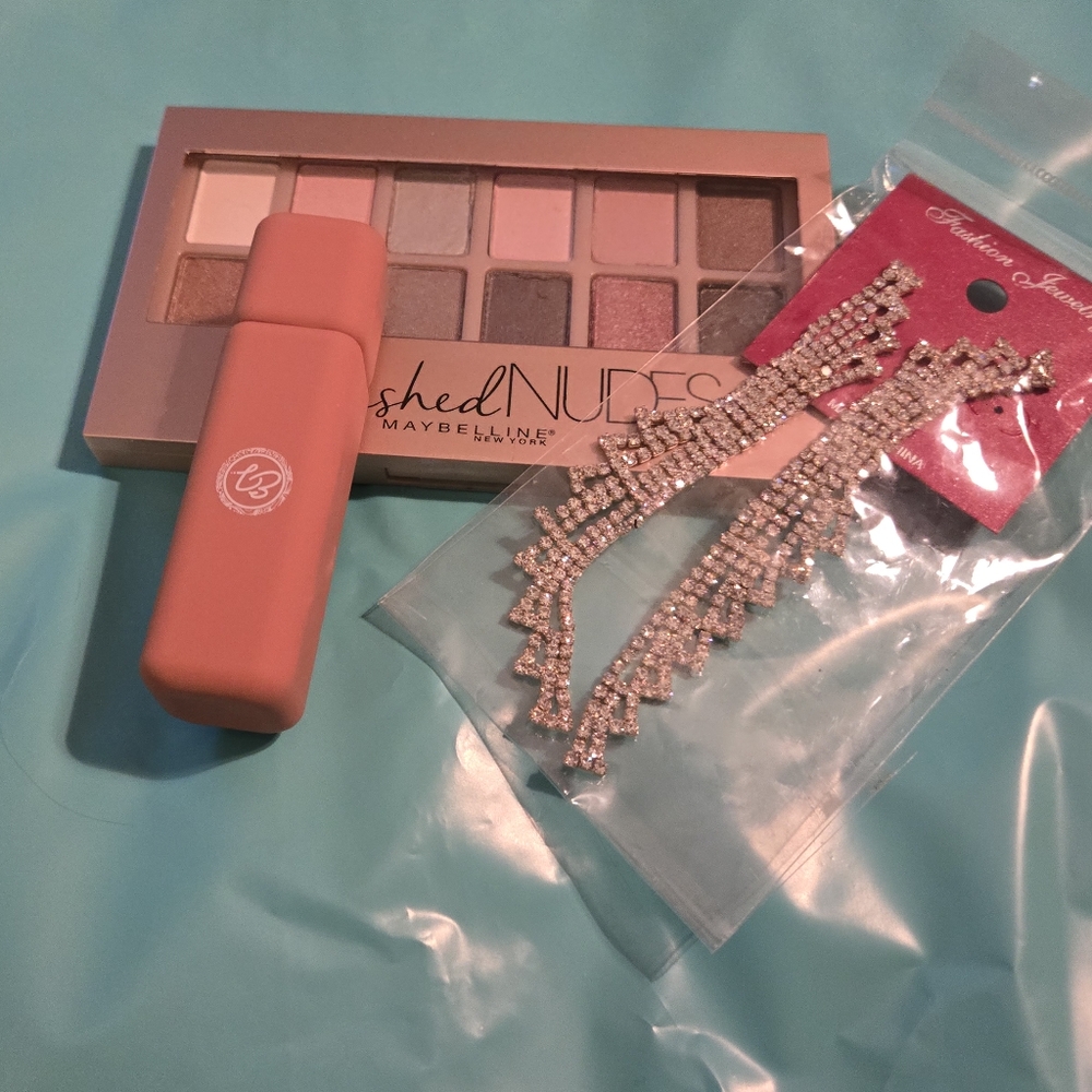 Maybelline make-up set 3 pc - Picture 2 of 6